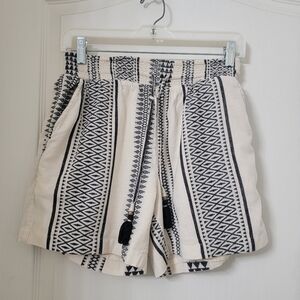 Fat Face Size 4 Black & Cream Boho Style Pull On Shorts, Drawstring Tassle Waist